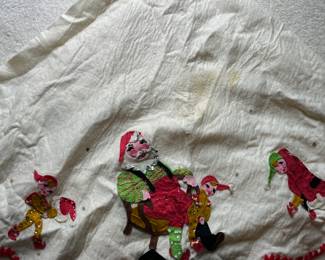 vintage felt christmas tree skirt