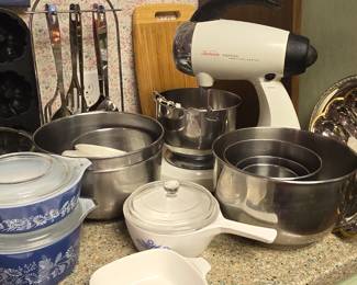 Sunbeam Mixer - Pyrex