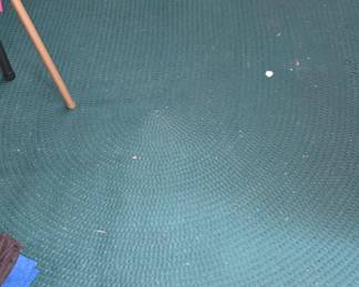 Green Oval Rug - 8.2' x 5.4'