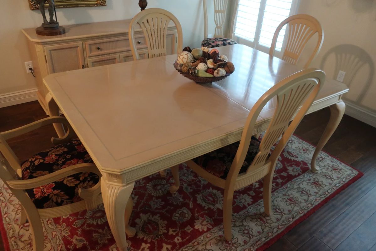 dining room table, one leaf, 6 chairs