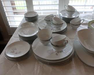 Noritake china- Rosay pattern