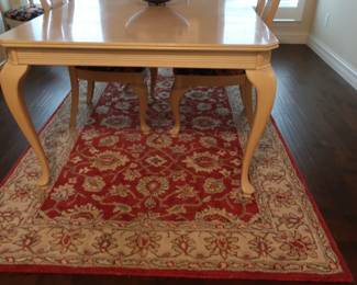 another view of rug Size is 5 x 8.