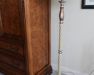 floor lamp