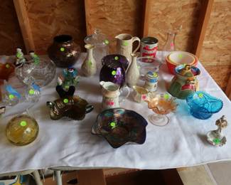 lots of vintage decor, carnival glass