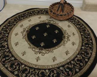 round rug