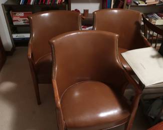 brown chairs There are 5.