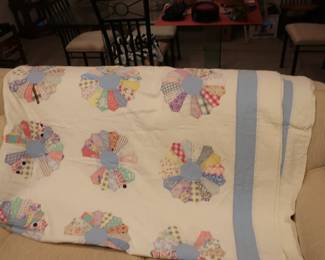vintage hand made quilt
