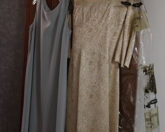 Women' formal clothes