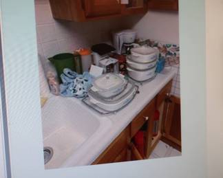 kitchen items, corning ware