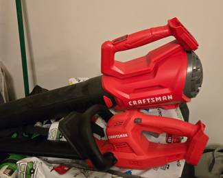 Craftsman cordless blower & hedge trimmer