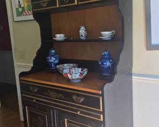 DREXEL Hutch Side View