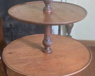 Tiered Pie Table