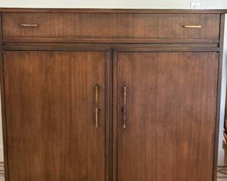 $325 MCM Bar