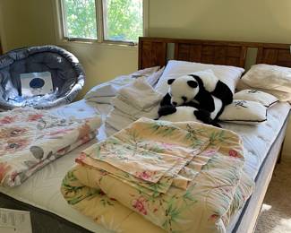 Drexel queen bed.