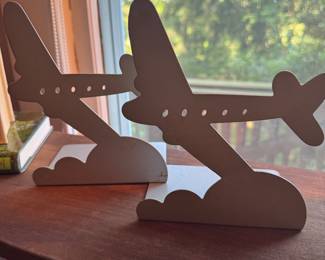 Airplane bookends