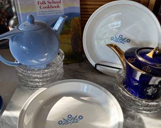 Corning war, teapots and more cookbooks