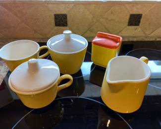 vintage creamer/sugar and cups