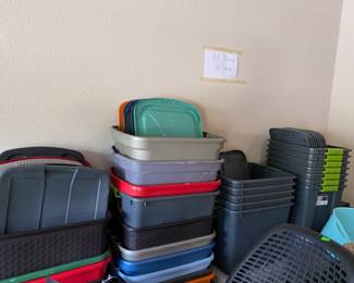 New 20 gallon storage bins