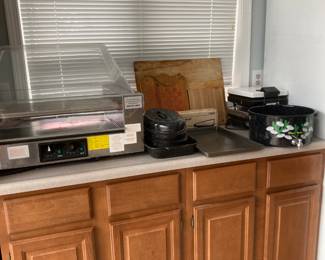 Hot Dog Cooker and Bun Warmer