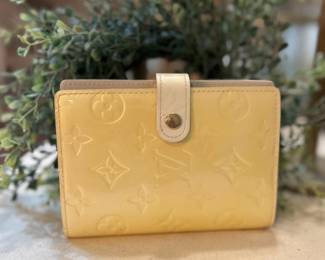 Vintage Louis Vuitton epi agenda