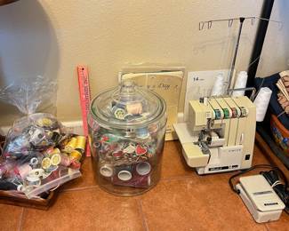 Singer Ultralock Serger
