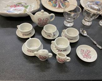Sonsco Toy China Tea Set