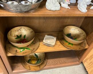 Bowls w/Matching Platters