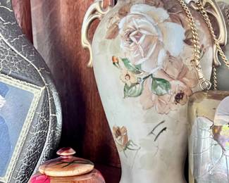 Various decorative items
