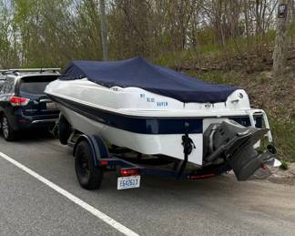 17' Four Winns, 4.3 V6 Volvo Penta, 4 barrel carb 225hp, Stainless steel prop, Low hours newer engine, Bimini, snap covers & full cover with vents. New led trailer lights & new 15" tires & wheels Newer 4 speaker system, chrome accent parts.