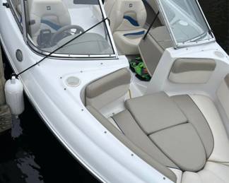17' Four Winns, 4.3 V6 Volvo Penta, 4 barrel carb 225hp, Stainless steel prop, Low hours newer engine, Bimini, snap covers & full cover with vents. New led trailer lights & new 15" tires & wheels Newer 4 speaker system, chrome accent parts.