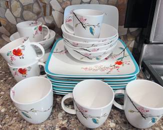 Lenox Chirp set Dishes and Cups
