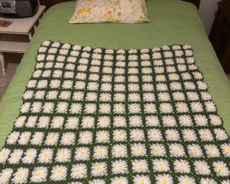 Daisy Hand Made Blanket