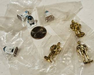 Vintage miniature Star Wars die cast metal R2D2 and C-3PO figures