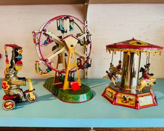 Vintage tin litho Circus theme wind-up toys