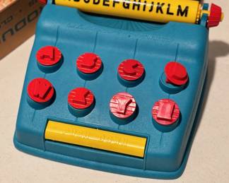 1960 Art Linkletter Pop-Up Typewriter