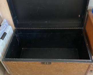 nice useful trunk