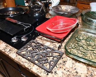 049Kitchen