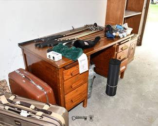 866Garage