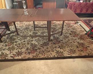 Maria Flap Table