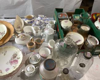 Decorative pieces