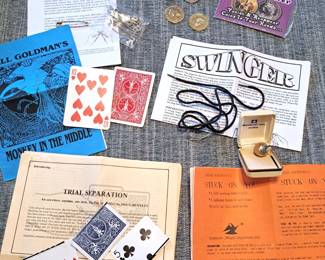 VINTAGE MAGIC TRICKS LOT