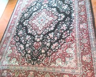 AREA RUG