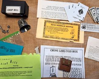 VINTAGE MAGIC TRICKS LOT