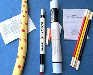 VINTAGE MAGIC TRICKS LOT