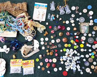 SEWING BUTTONS LACE LOT