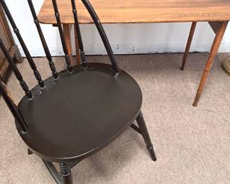 WINDSOR CHAIR & FOLDING TABLE