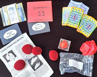 VINTAGE MAGIC TRICKS LOT