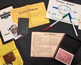 VINTAGE MAGIC TRICKS LOT