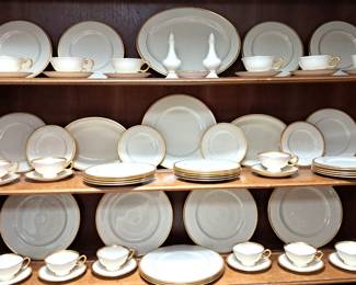 BEAUTIFUL LENOX TUXEDO CHINA LOT