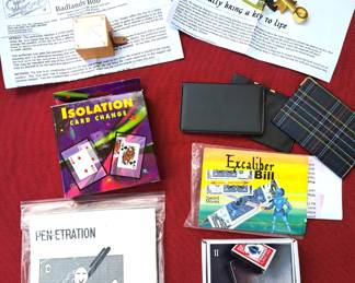 VINTAGE MAGIC TRICKS LOT